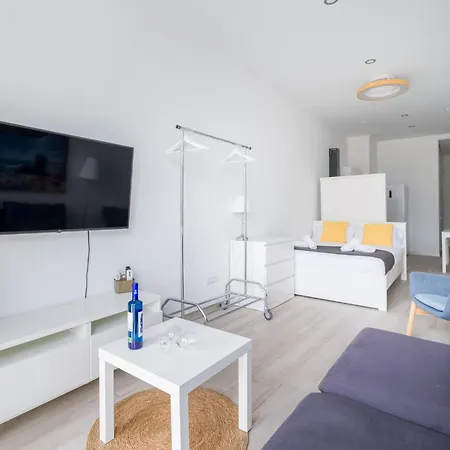 Beachside Comfort In Palmas Semesterbostad Las Palmas de Gran Canaria